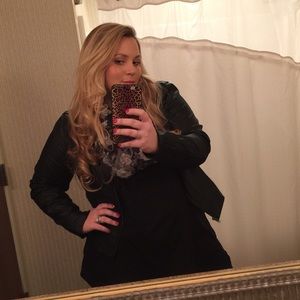 Meet your Posher, Jen